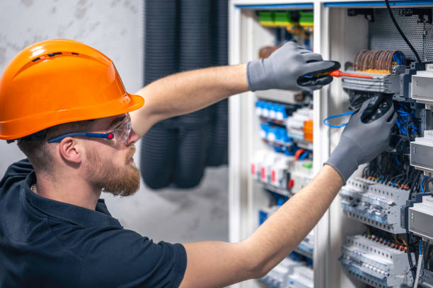 Best Electrician Near Me  in East Peoria, IL