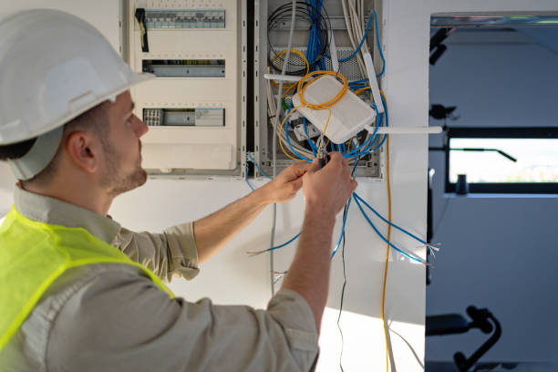 Best Electrical Outlet Repair  in East Peoria, IL